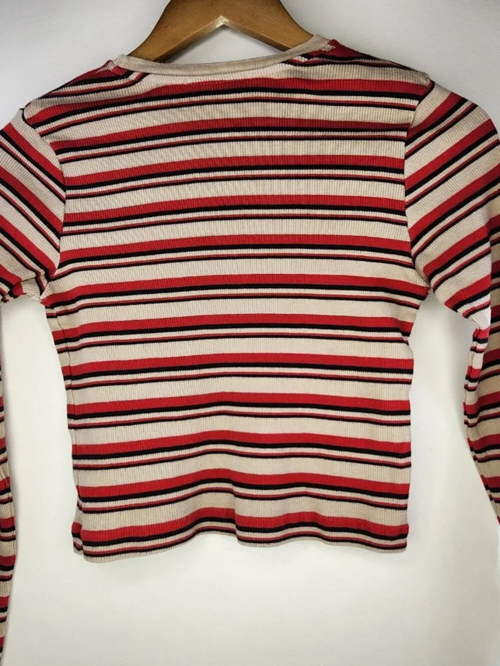 Brandy Melville Stripe Ribbed Crop Top — Red/Cream, One Size | Long Sleeve Y2K - Picture 3 of 11